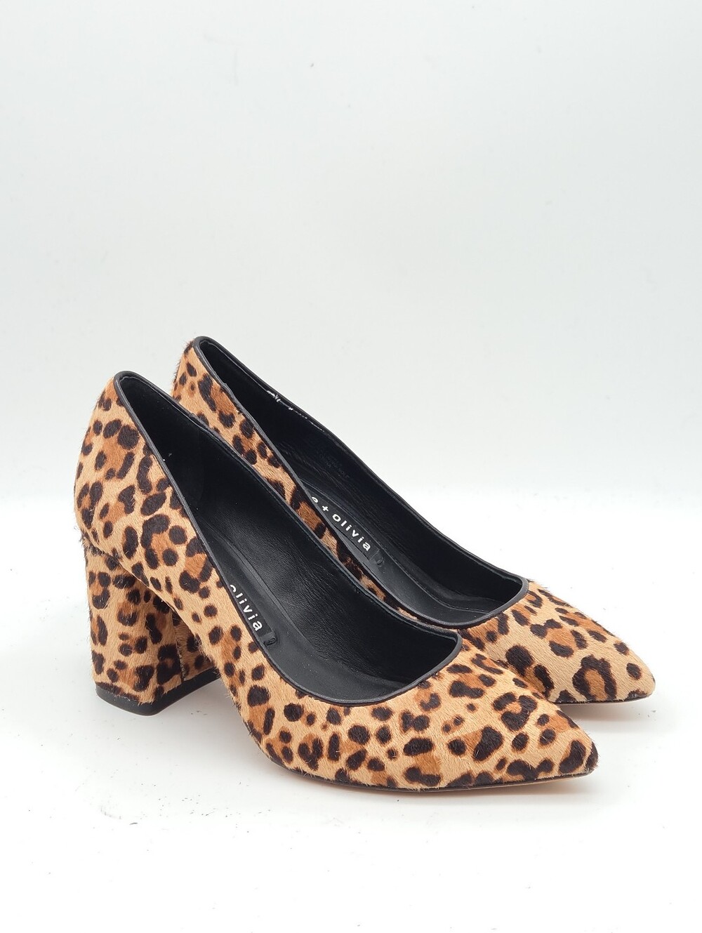 Alice + Olivia‎ Leopard Calf Hair Heels Size 6